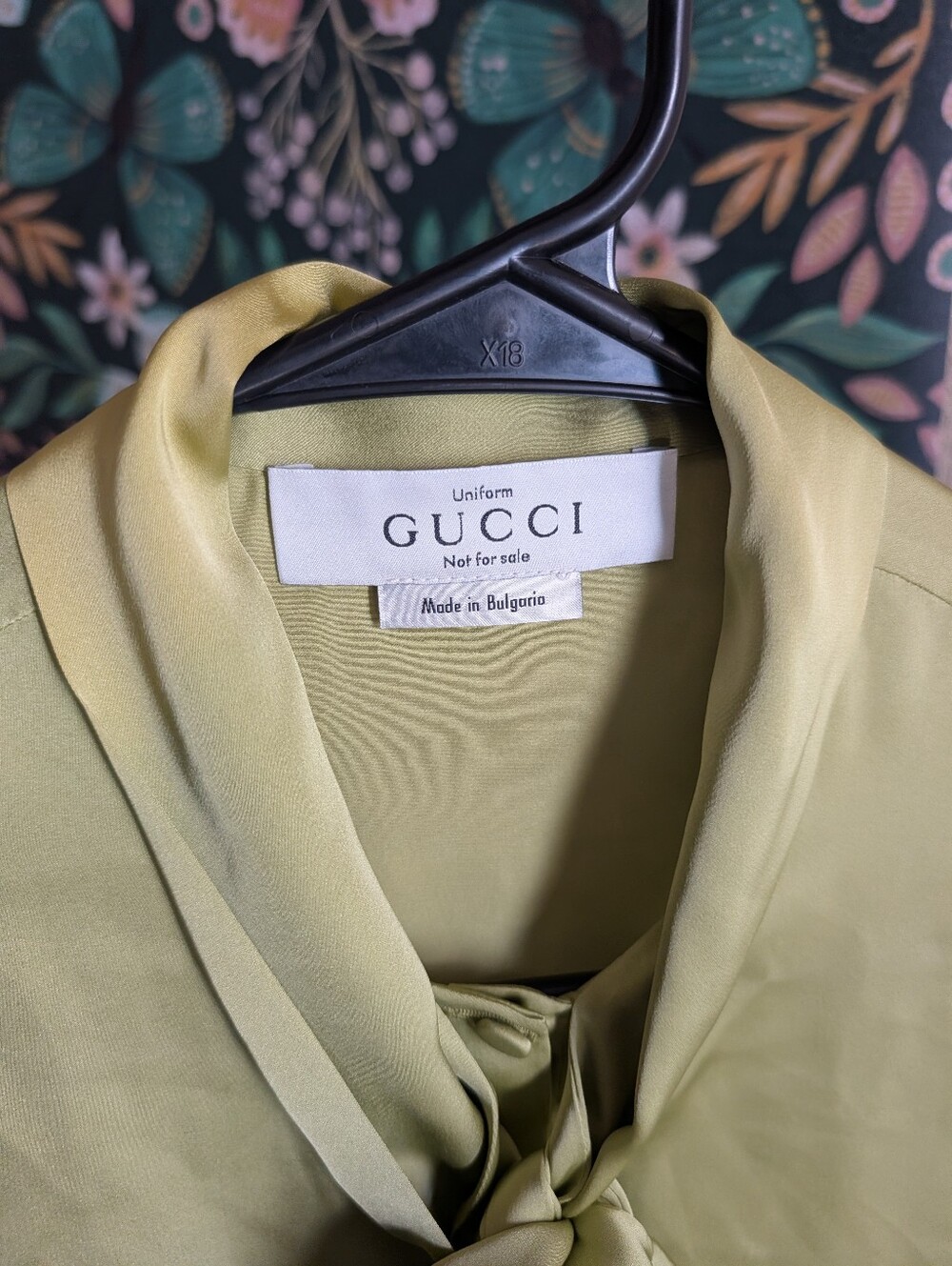 GUCCI Silk Uniform Blouse 💚💚💚 - Picture 10 of 10
